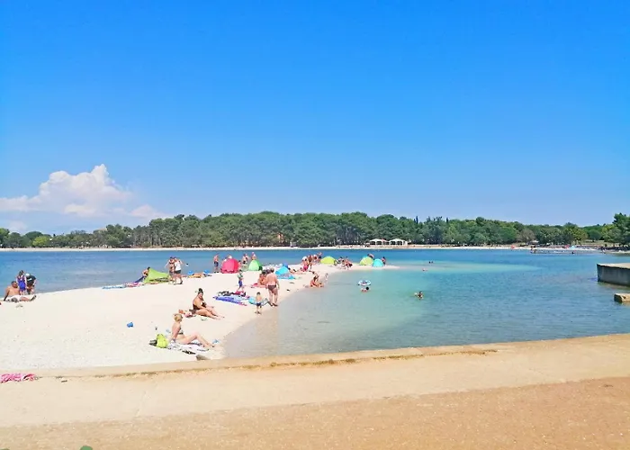 Deh, Stinjan 아파트 *